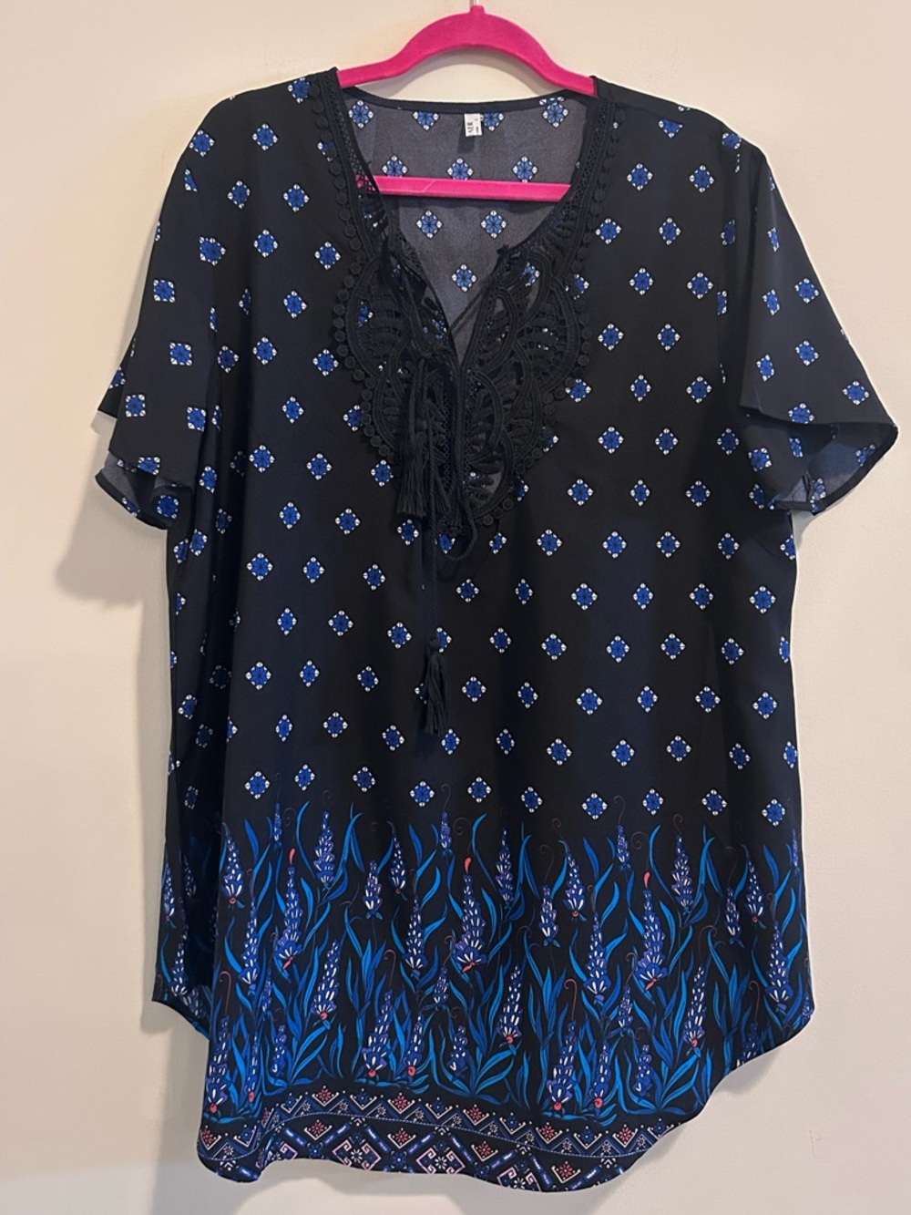 Women's Black & Blue Embroidered V-Neck Tunic‎ Top/Swim Coverup